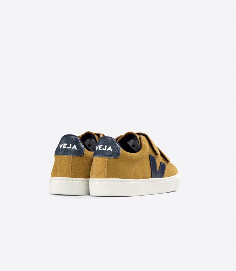 Perfect Suede Camel Nautico Veja