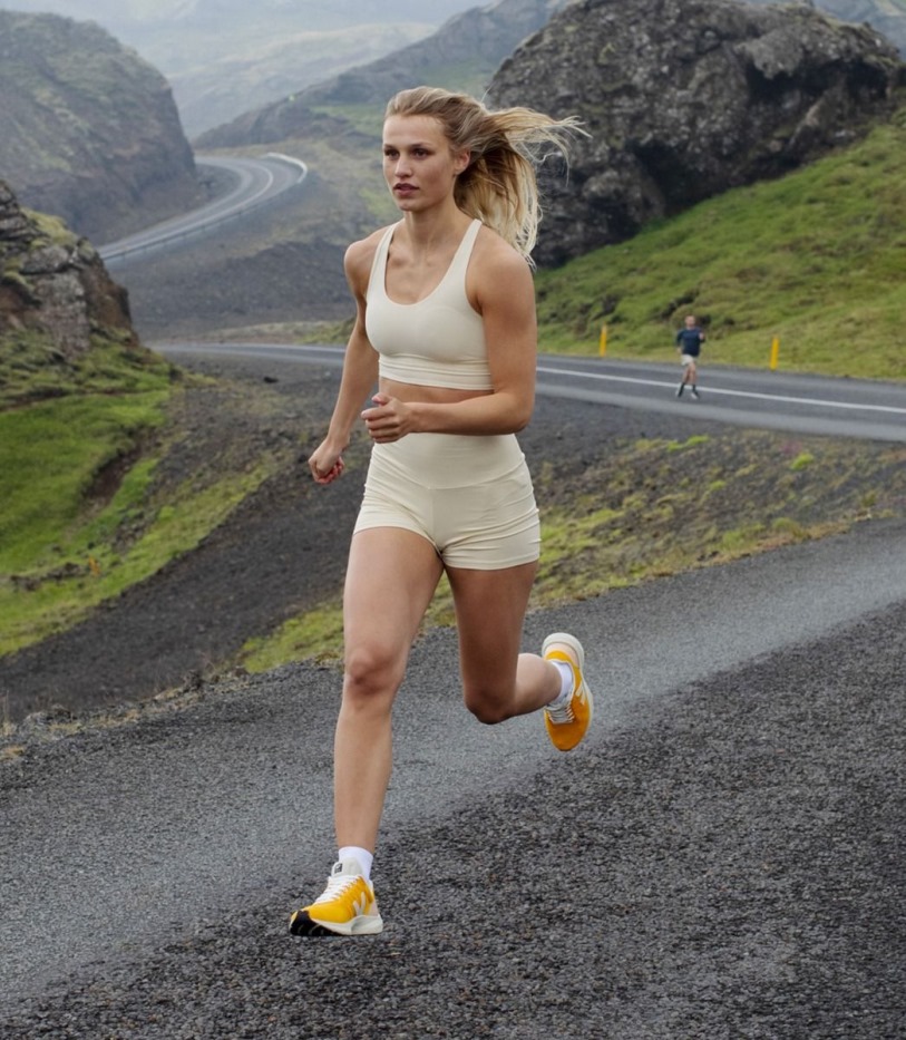 Lásd Az Eredeti Lt V-kötött Arany Pierre-t