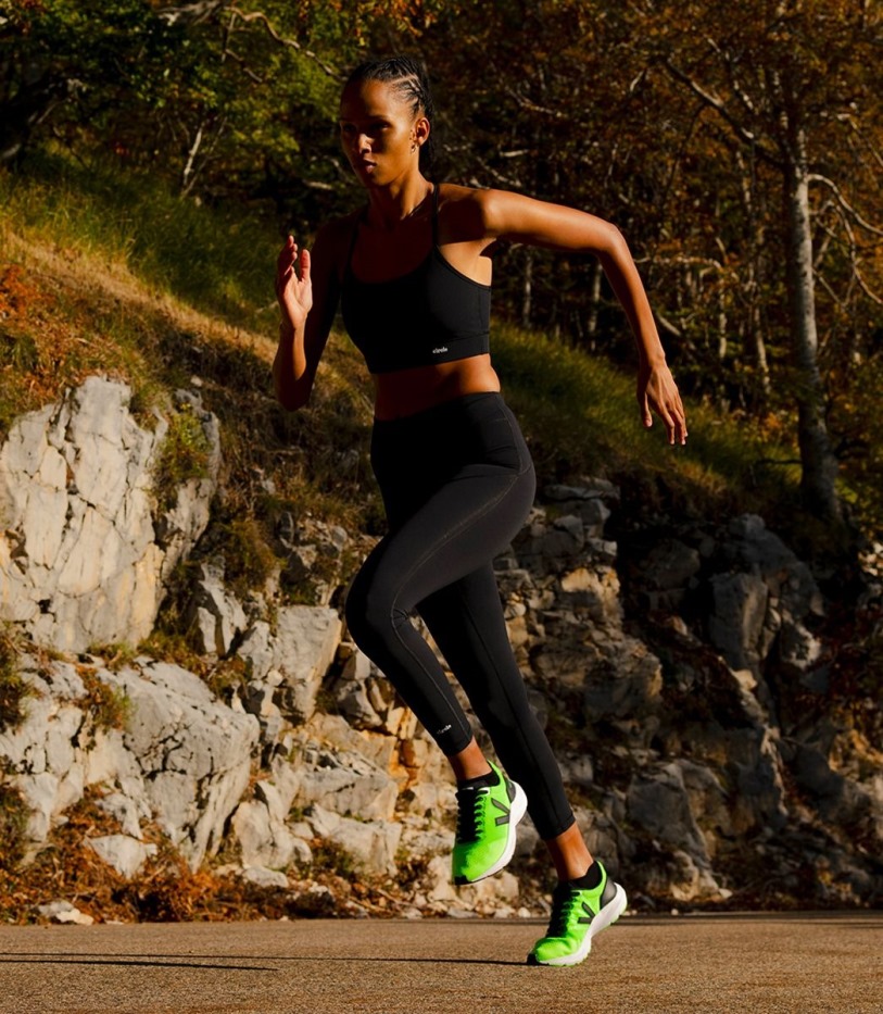 Veja V-knit Vert Fluo Fekete Kollekció