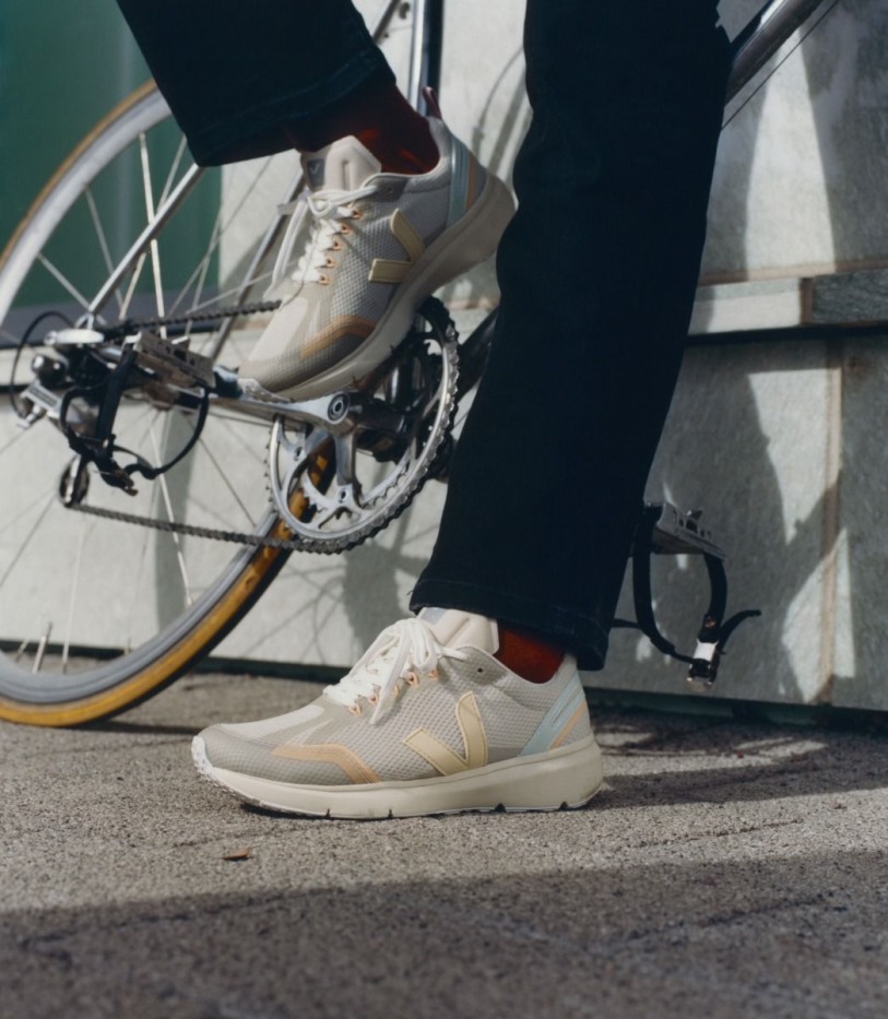 Collection Veja 2 Alveomesh Natural Butter