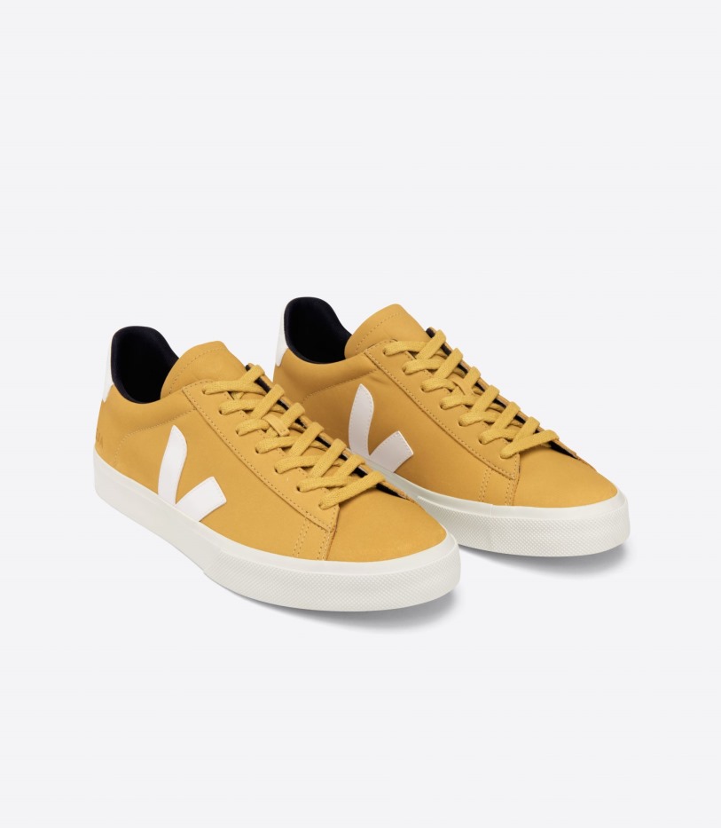Nubuck Moutarde White Veja