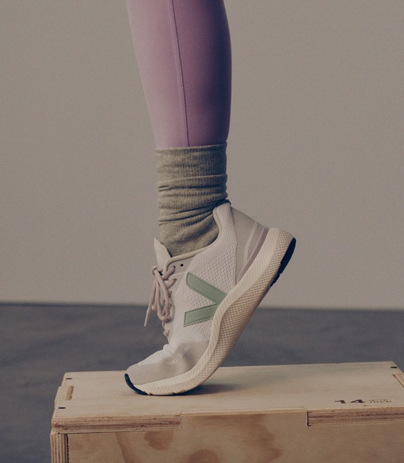 Veja Eggshell Matcha Series