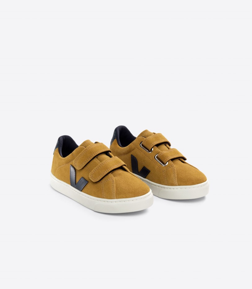 Special Veja Suede Camel Nautico