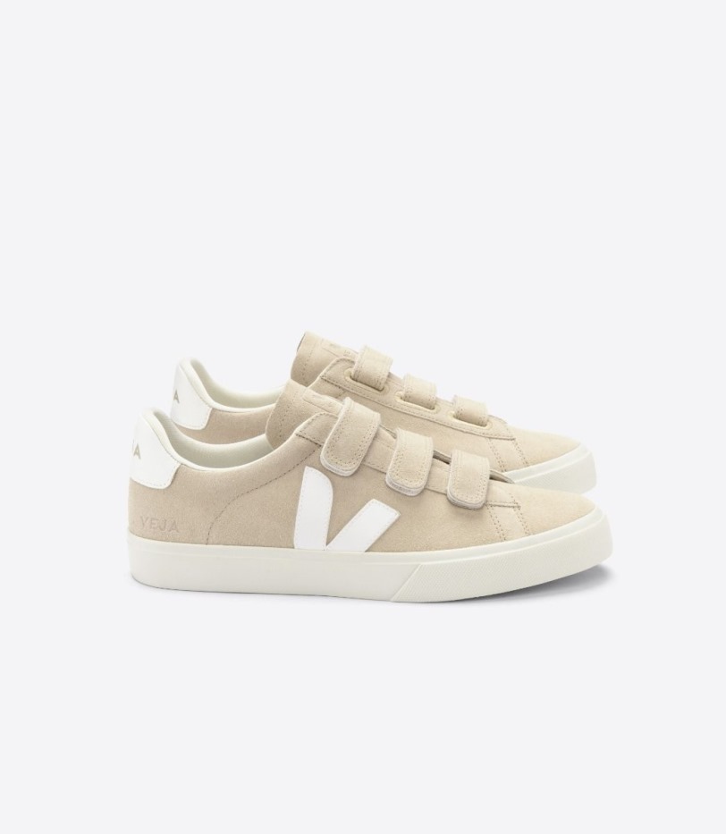 Special Veja Chromefree Leather Almond White
