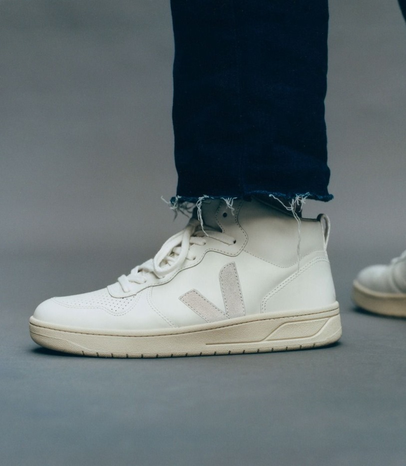 Special Veja Leather White
